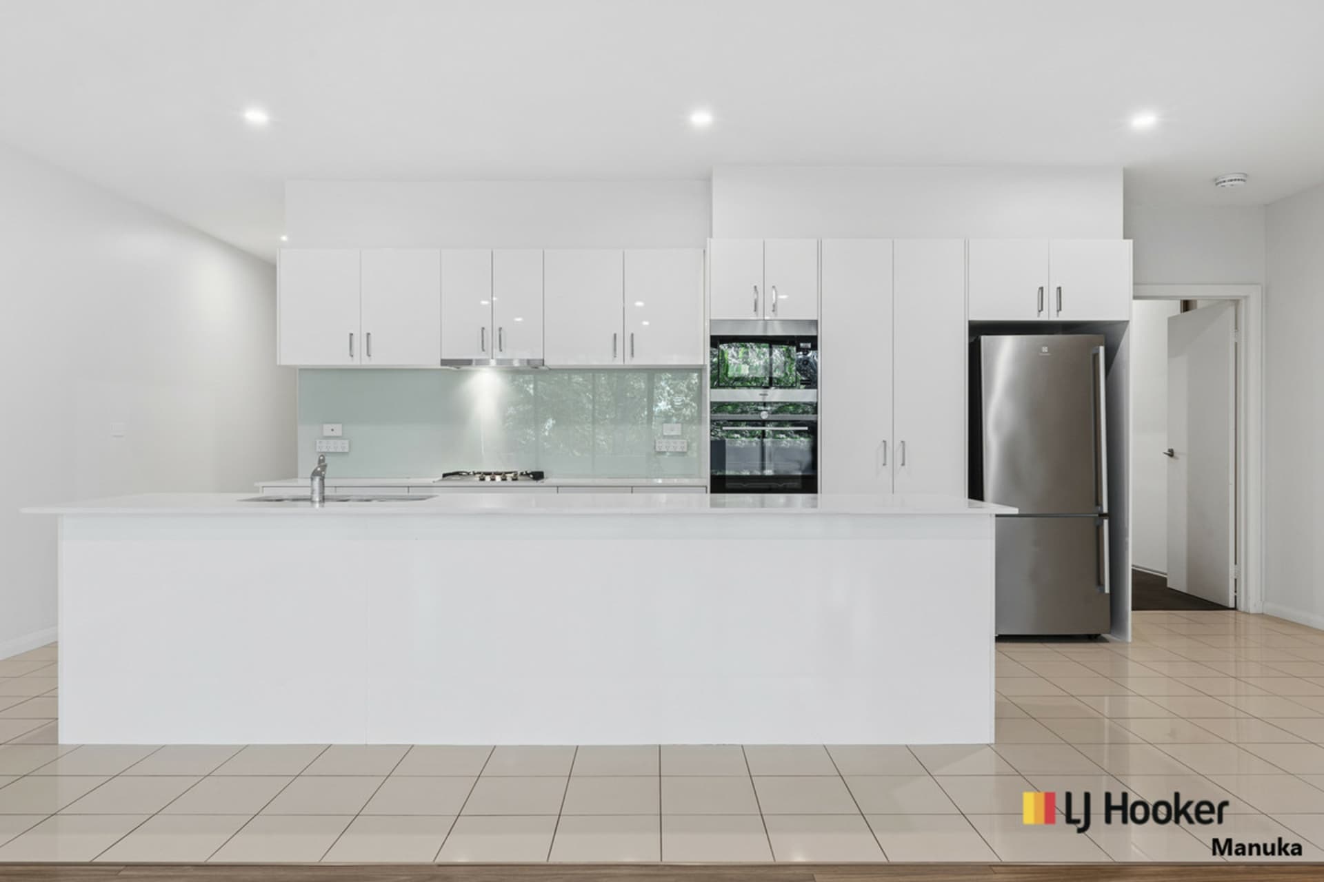 11/28 Canberra Avenue, Forrest, Forrest - Image 1