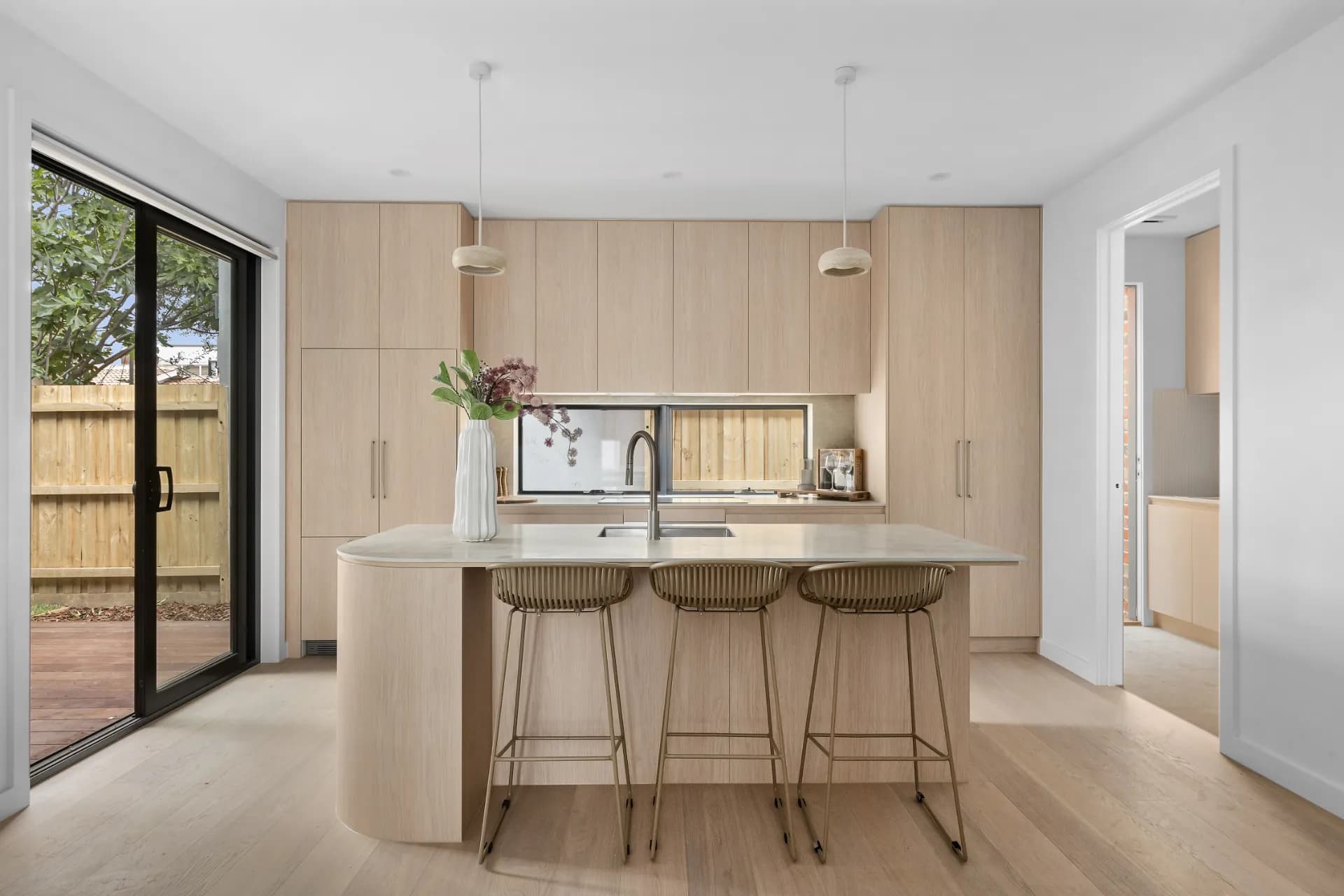 2/8 Arnold Street, Brunswick East - Image 1