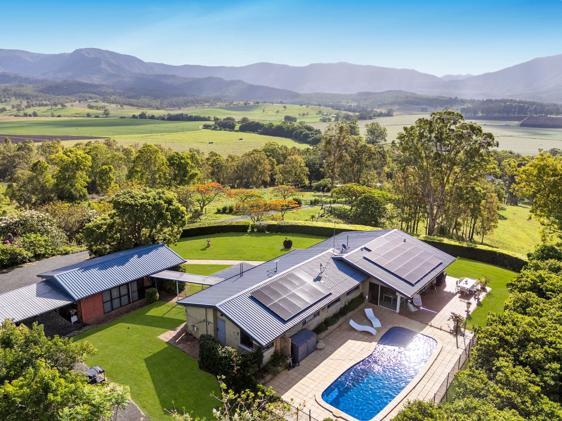221-223 Mulgowie Road, Thornton - Image 1