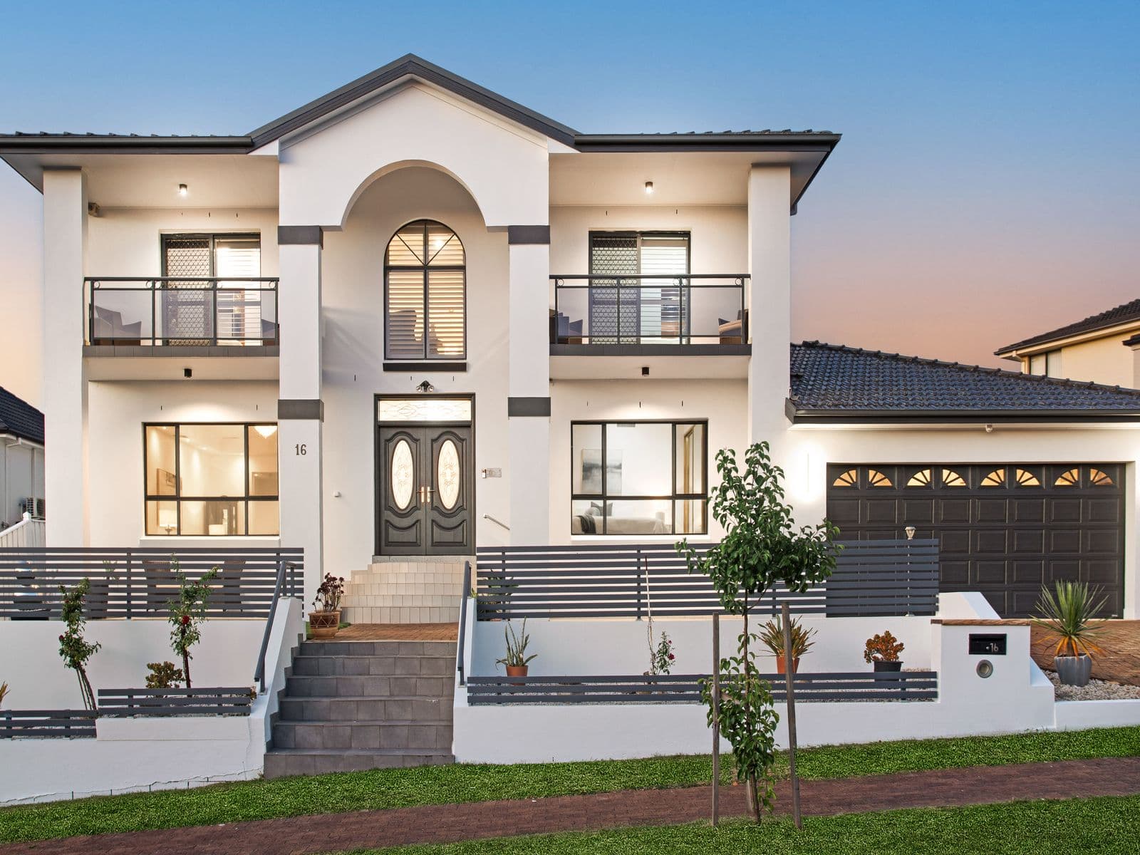 16 Equestrian Street, Glenwood - Image 1