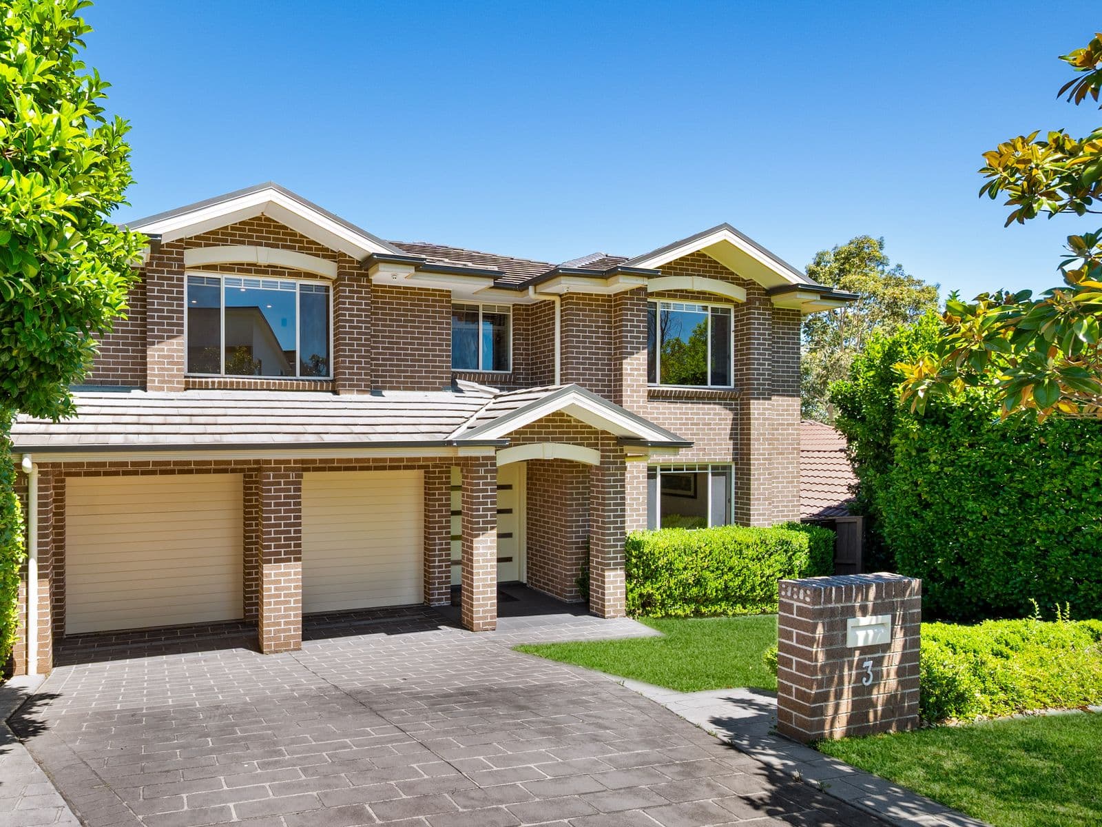 3 Jarvisfield Place, Macquarie Links - Image 1