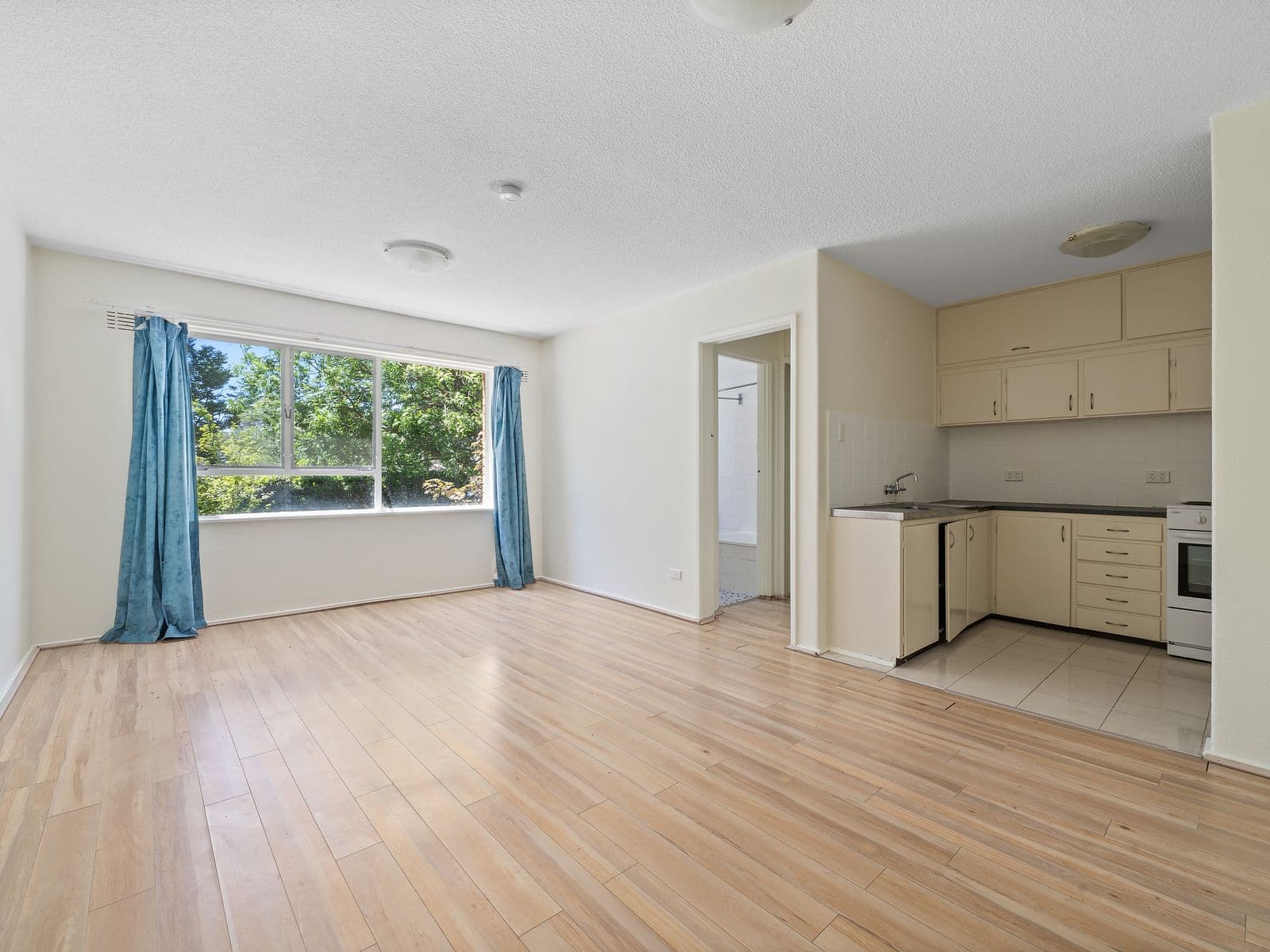 135 Blamey Crescent, Campbell - Image 1