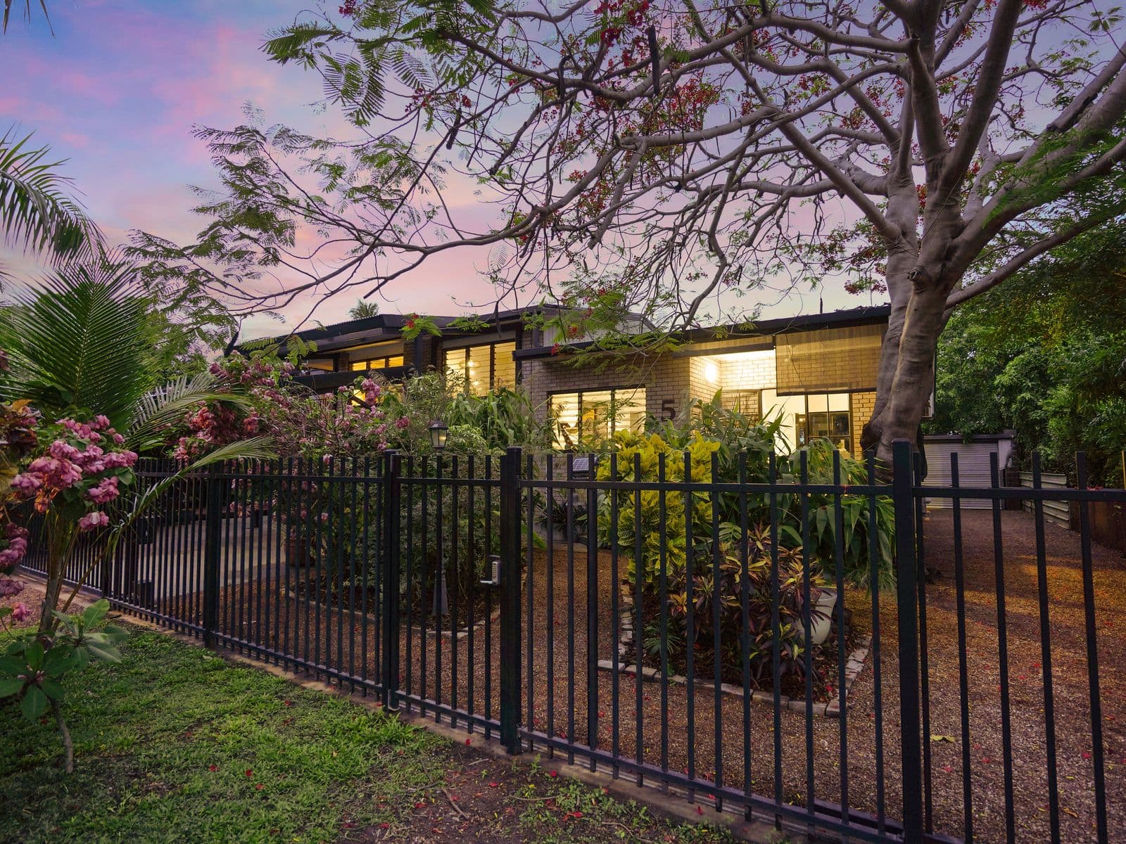 5 Martin Crescent, Coconut Grove - Image 1