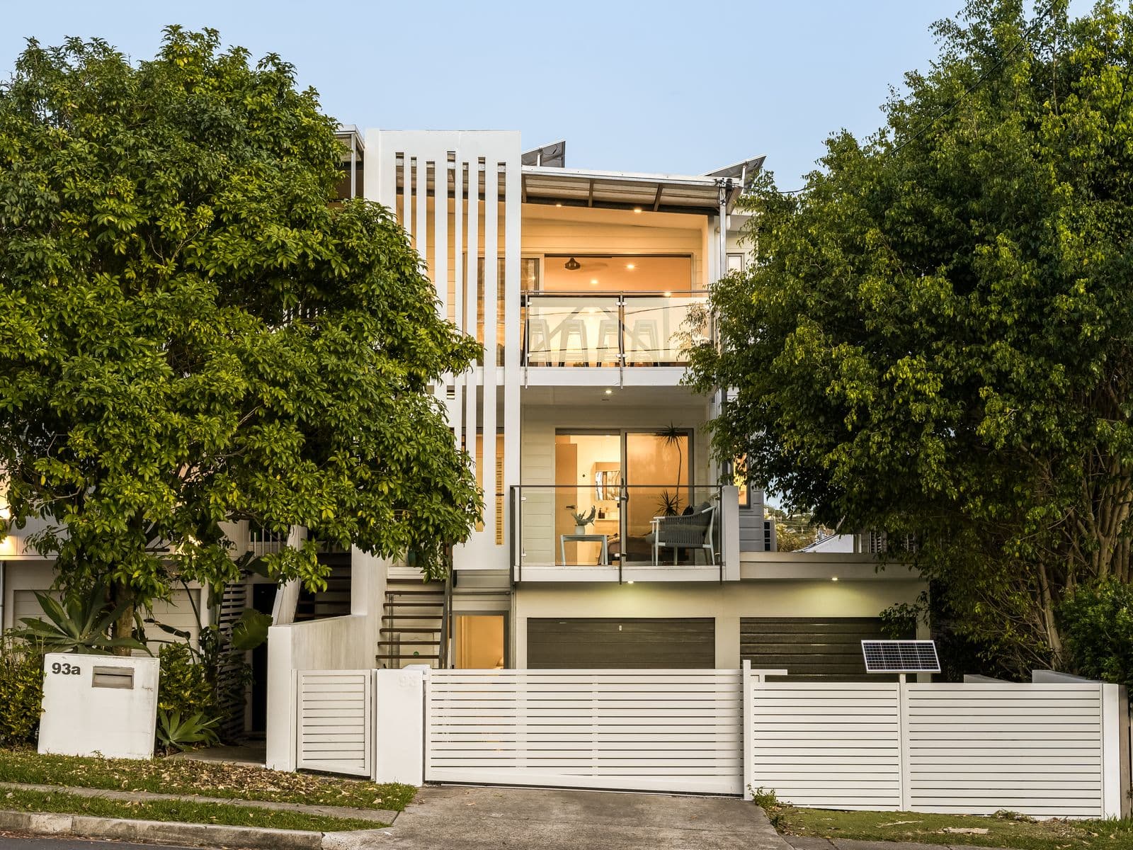93 McLennan Street, Wooloowin - Image 1