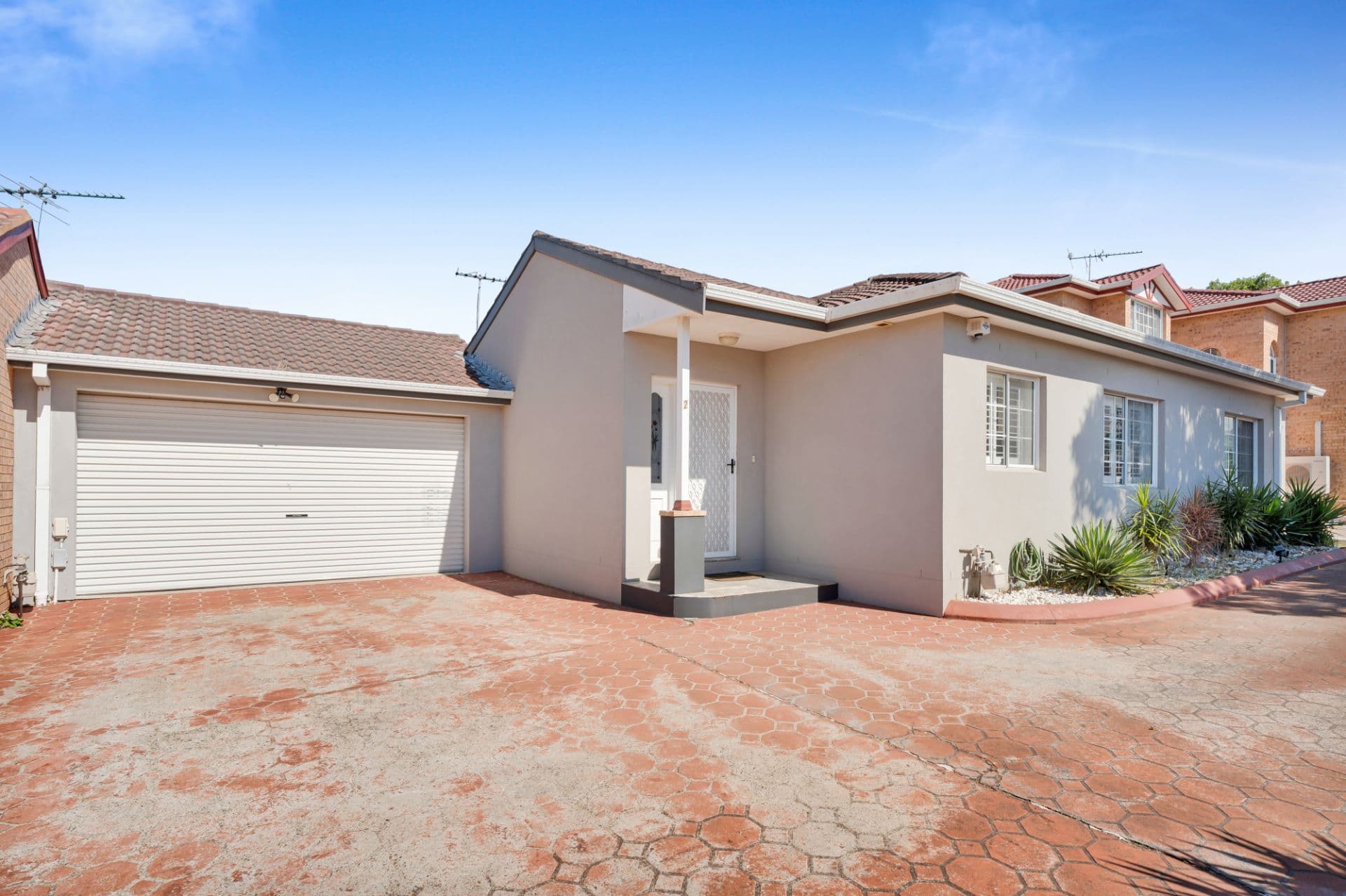 2/26 Old Kent Road, Greenacre - Image 1