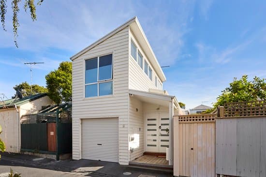 2 Little Lyell Street, South Melbourne, South Melbourne - Image 1