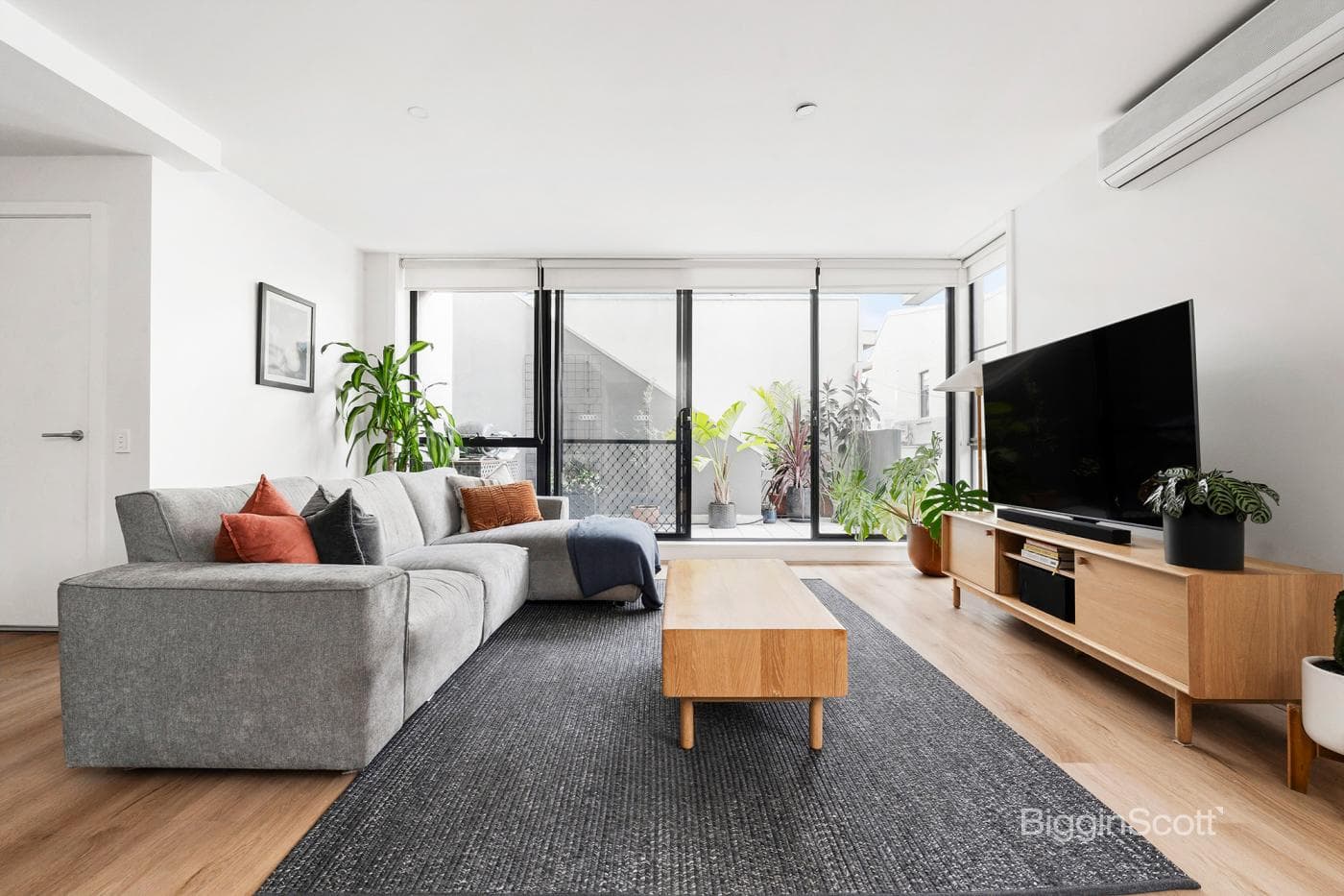1/2 Waterloo Place, Richmond, Richmond - Image 1
