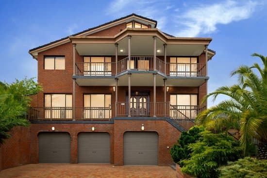 9 Chipping Hill Court, Wheelers Hill, Wheelers Hill - Image 1