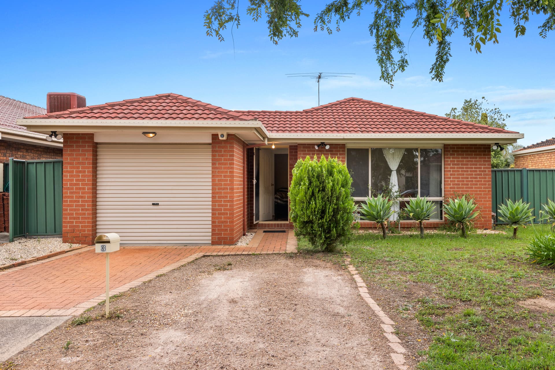 3 Cuthbert PlaceBurnside, vic 3023, Burnside - Image 1