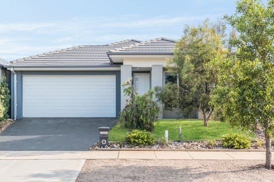 6 Sunrise Crescent, St Leonards, St Leonards - Image 1