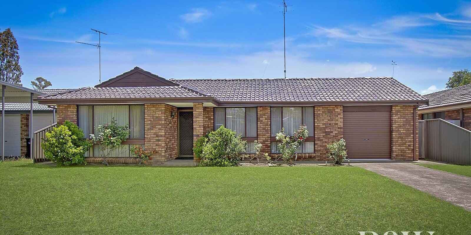 17 Eucumbene Place St Clair, St Clair - Image 1