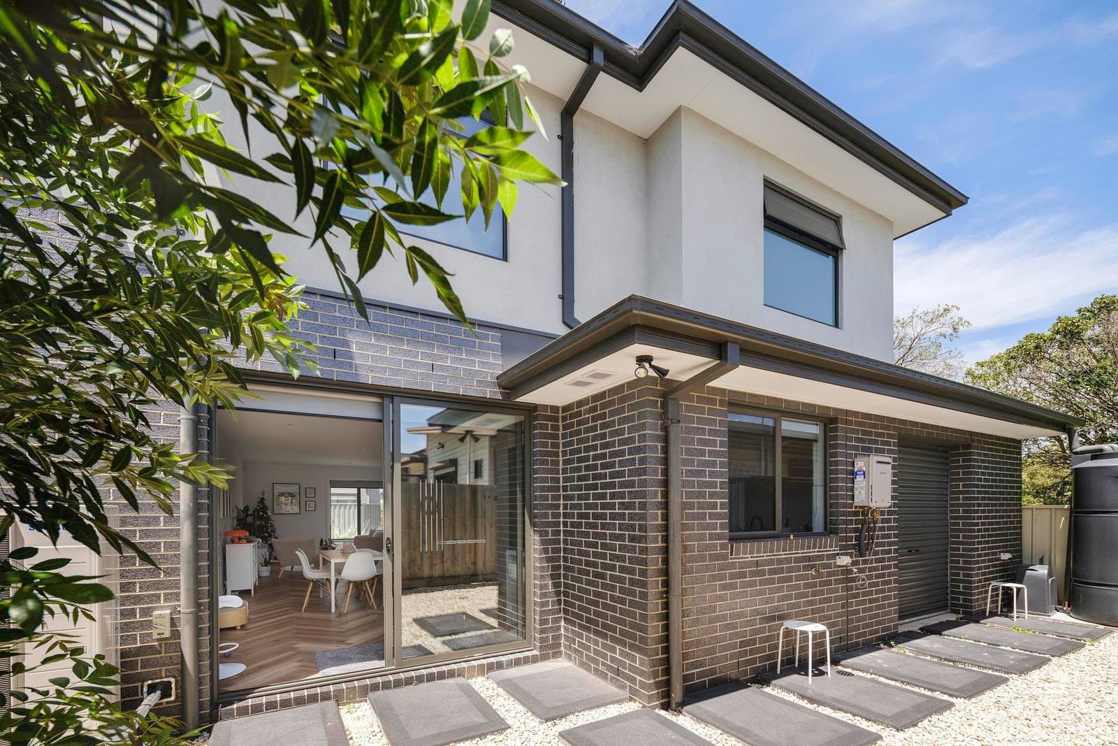 2/22 Curie Avenue, Oak Park VIC 3046, Oak Park - Image 1