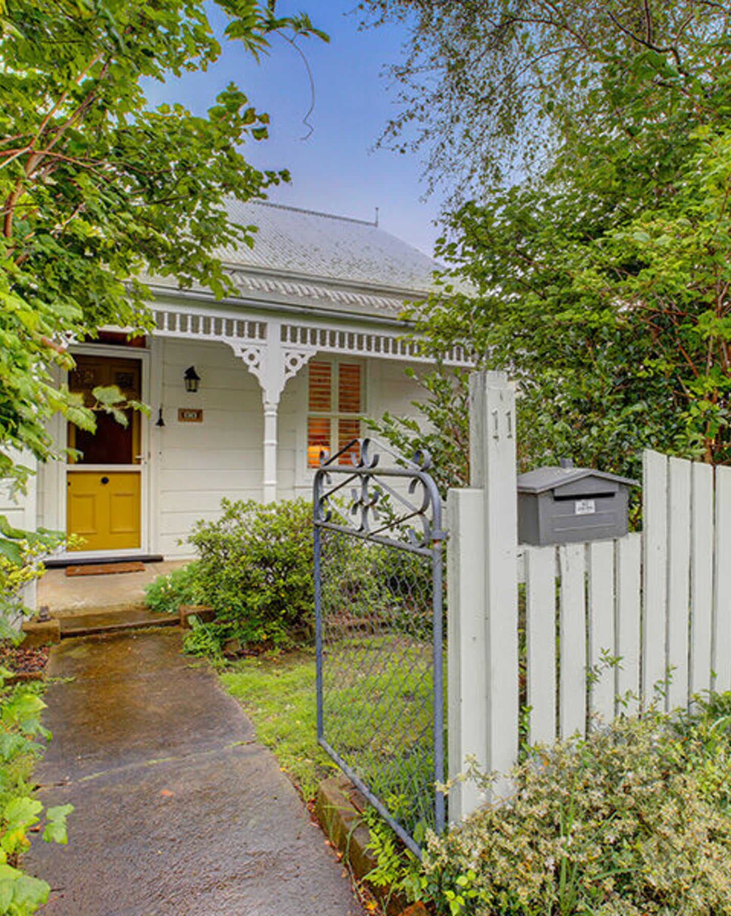 11 Elizabeth Street Moss Vale, Moss Vale - Image 1
