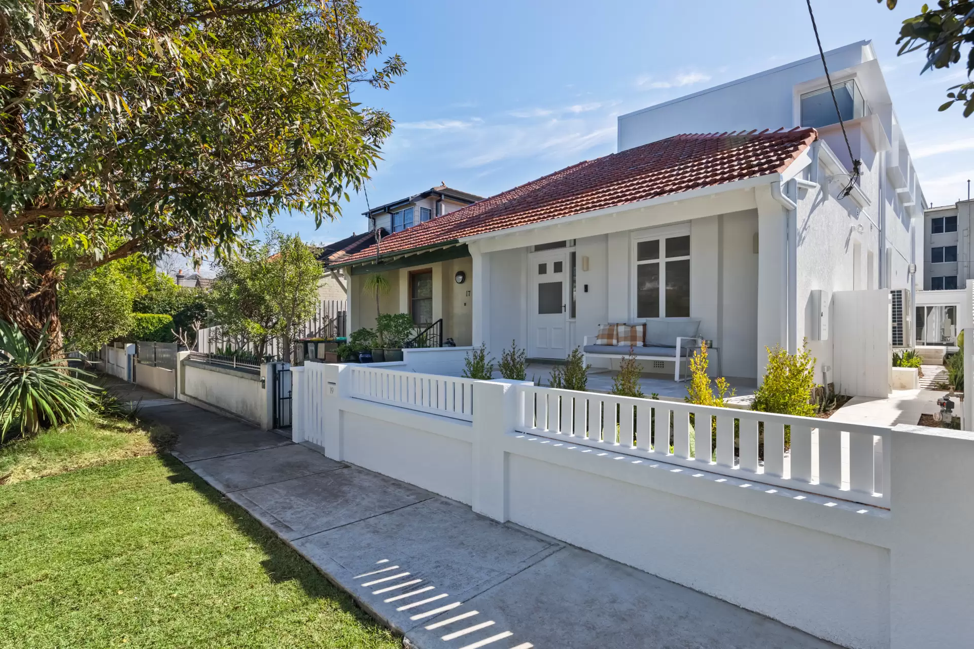 2/2F Greenoaks Avenue, Darling Point - Image 1