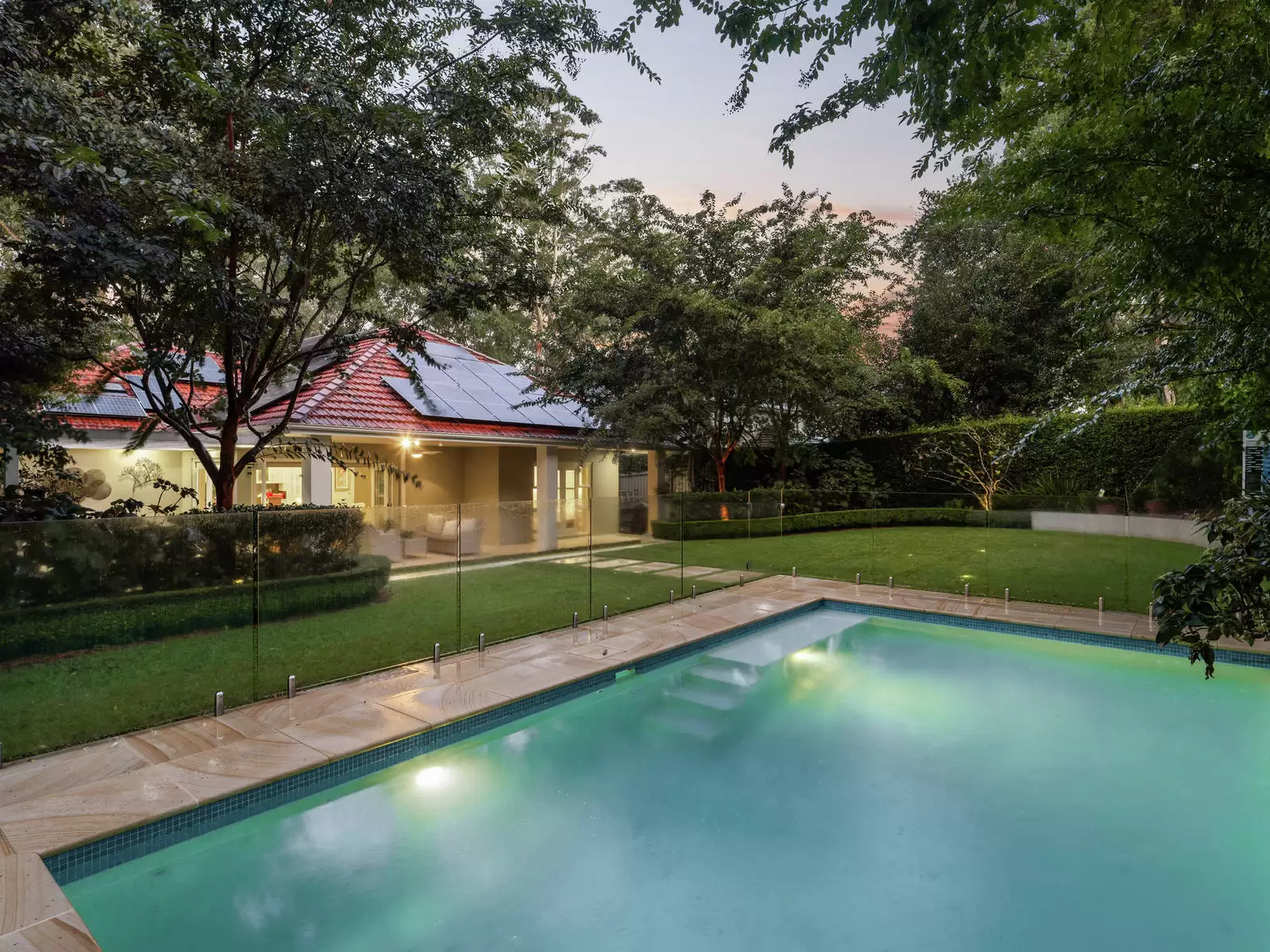 3/14 Newcross Street, Indooroopilly - Image 1