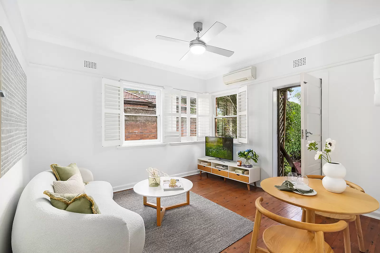 2/7 Merlin Street, Neutral Bay, Corinda - Image 1