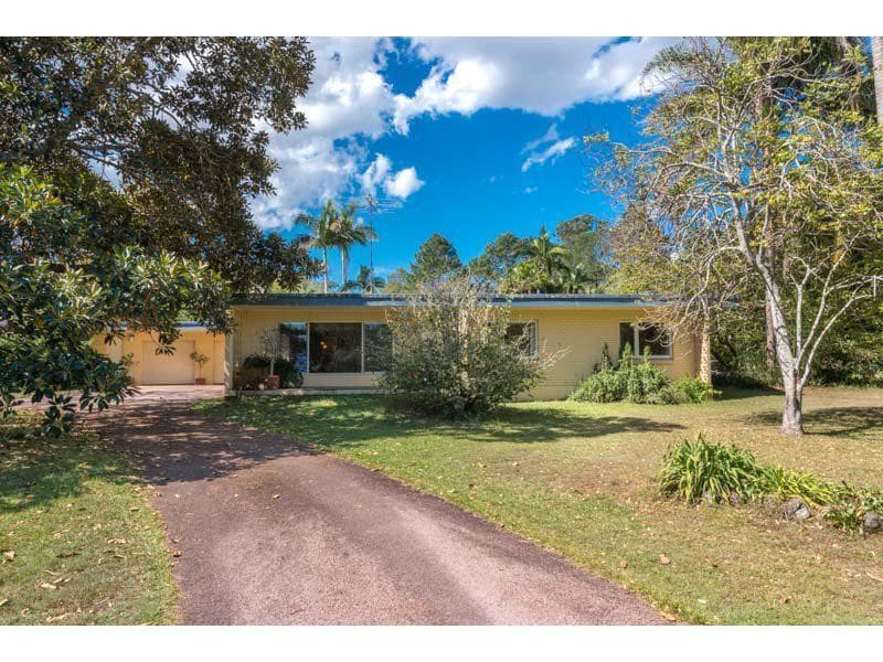 4/8A Rangers Road, Anstead - Image 1