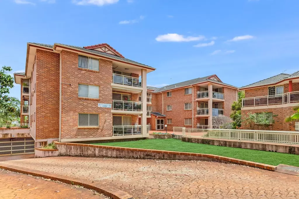 5/30 Brandon Avenue, Bankstown, Sussex Inlet - Image 1