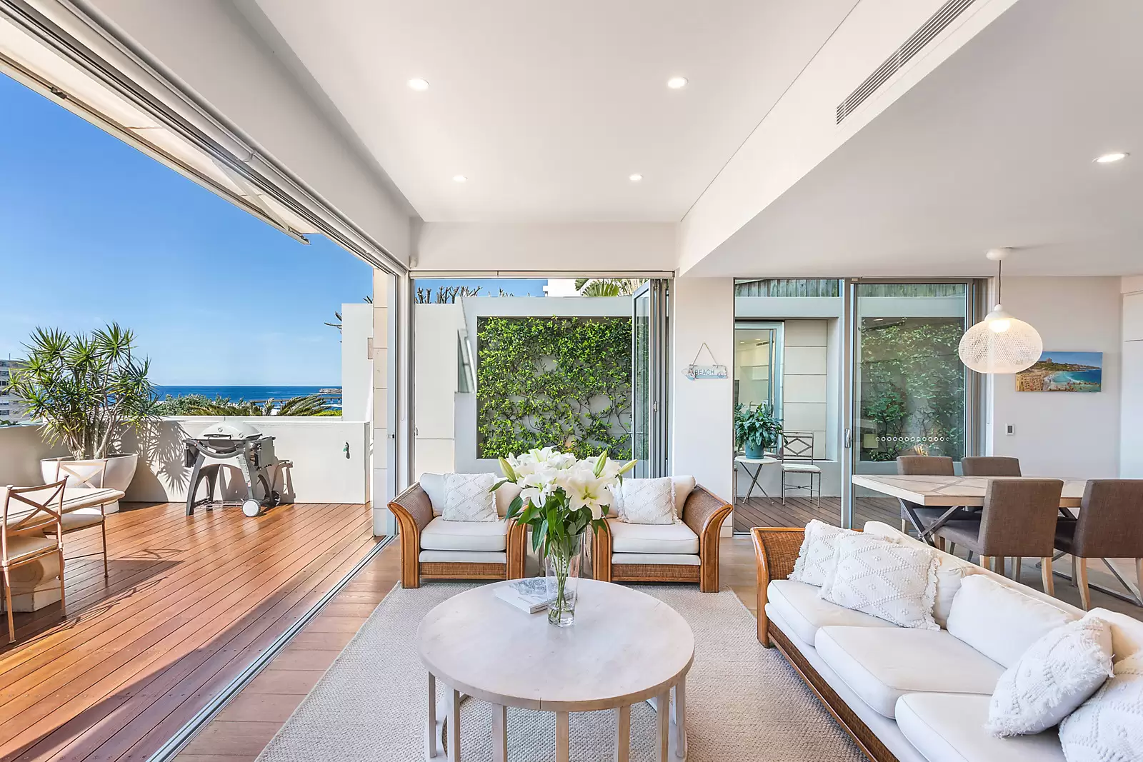 1/88 Beach Street, Coogee, Indooroopilly - Image 1