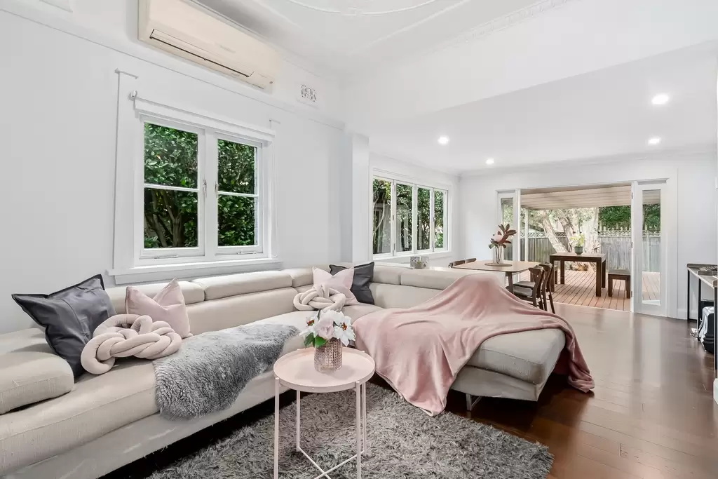 8/692 Old South Head Road, Rose Bay, Pitt Town - Image 1