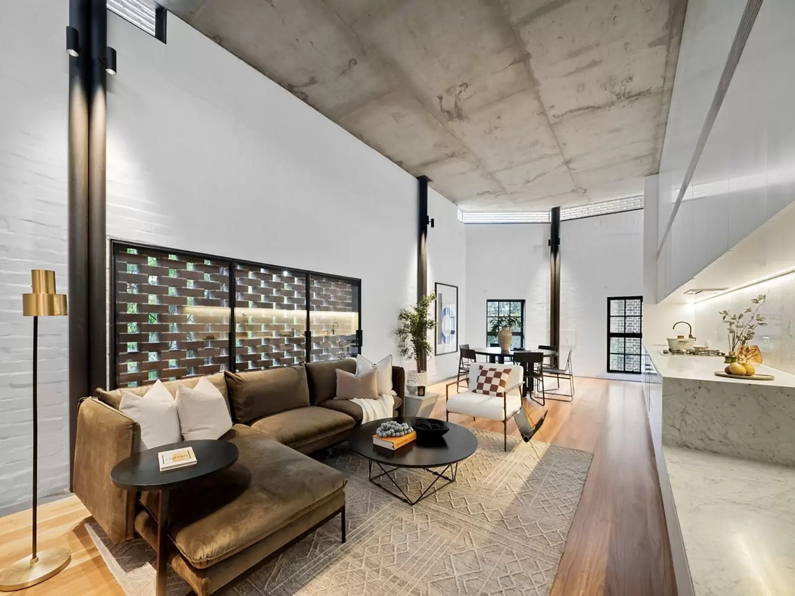 5/22-24 Kings Cross Road, Potts Point, Middle Park - Image 1