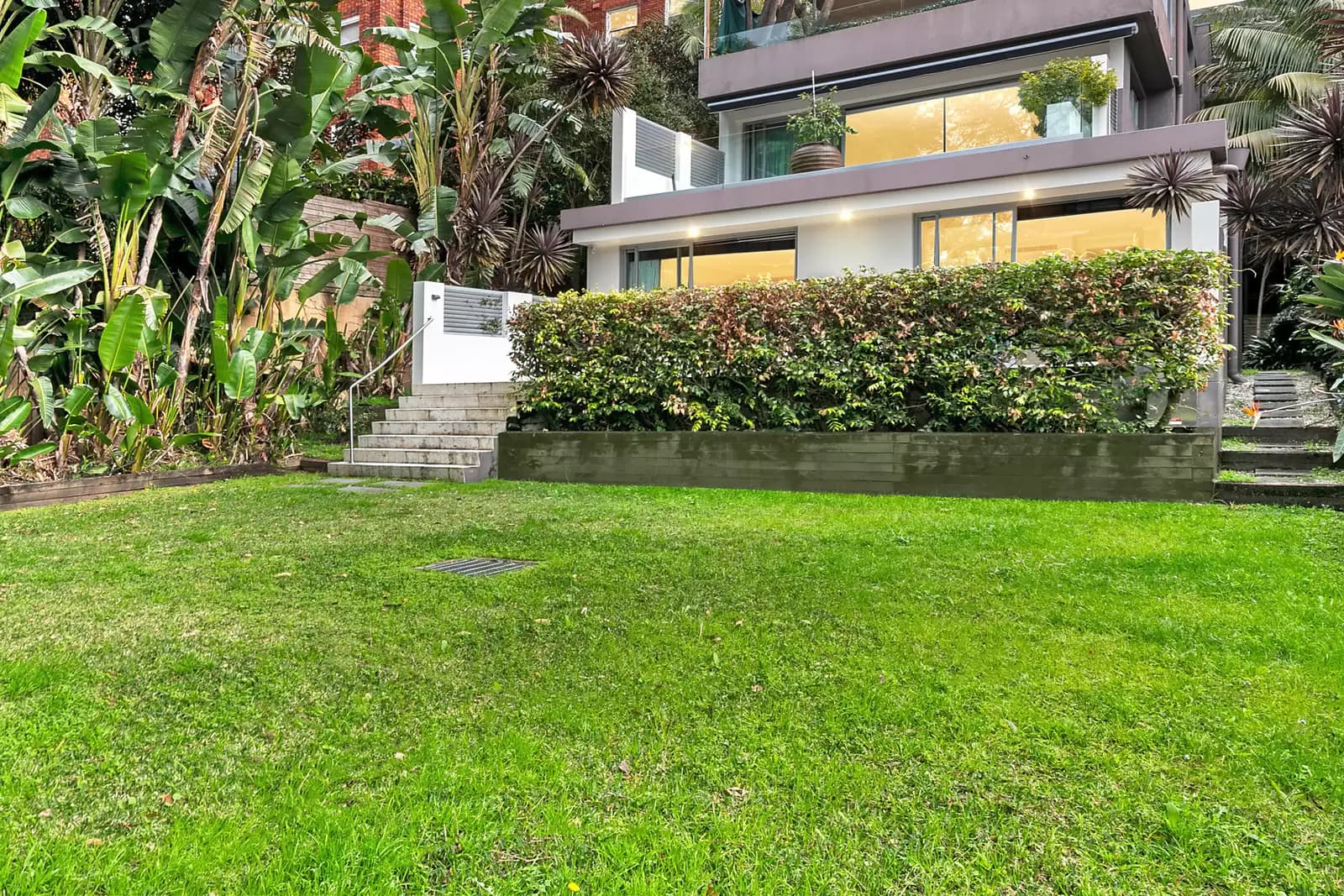 17/45 Kersley Road, Kenmore - Image 1