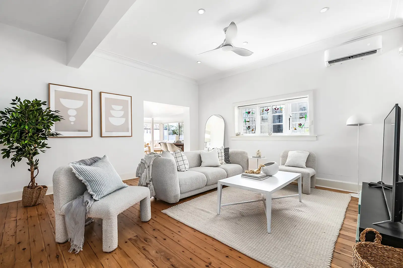 11/12 Francis Street, Bondi Beach, Kenmore - Image 1