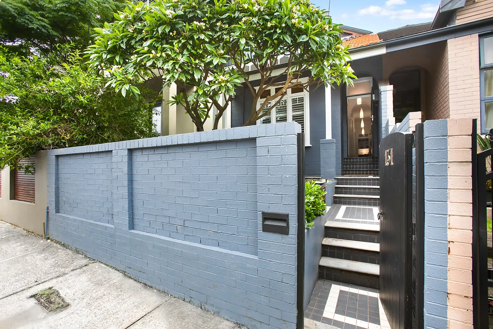 37/16 Macleay Street, Potts Point, Chapel Hill - Image 1