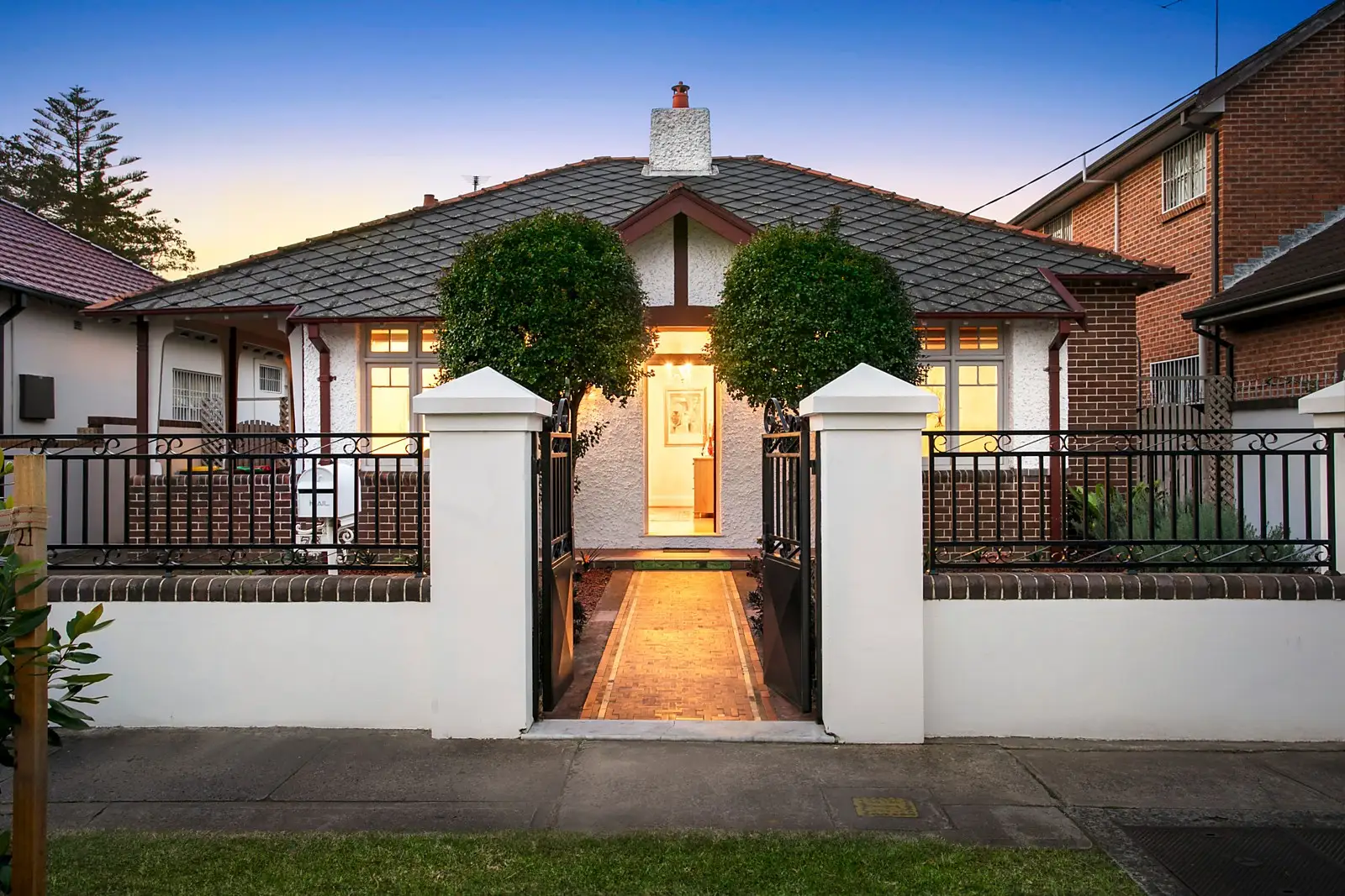 20604/28 Merivale Street, Little River - Image 1