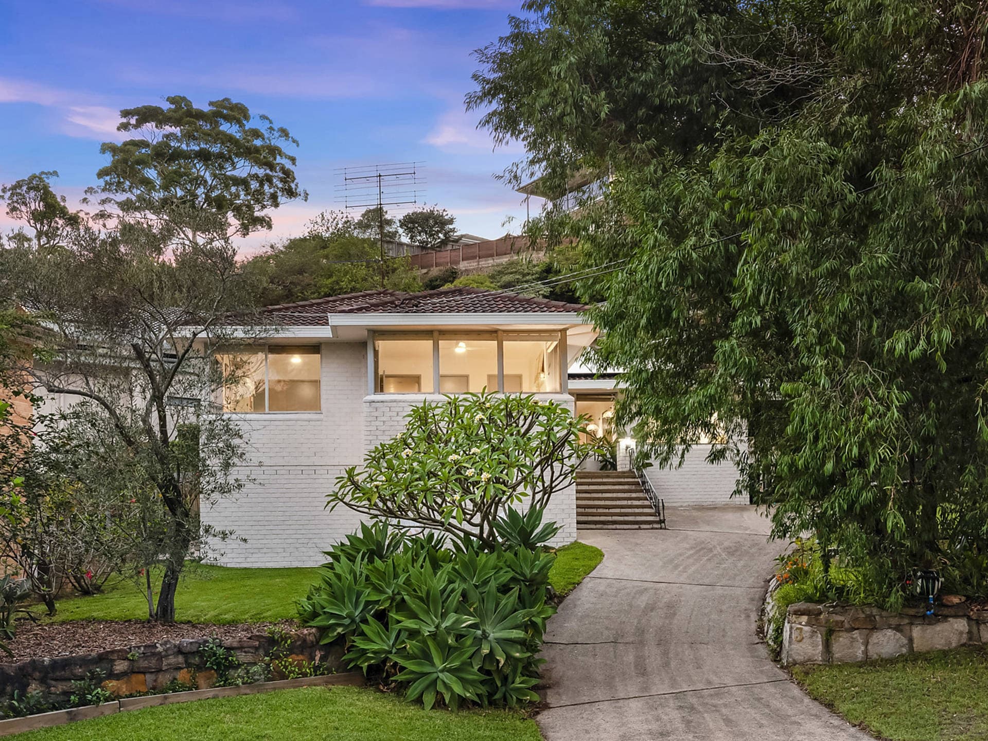 3 St Johns Close, Brookvale, Brookvale - Image 1