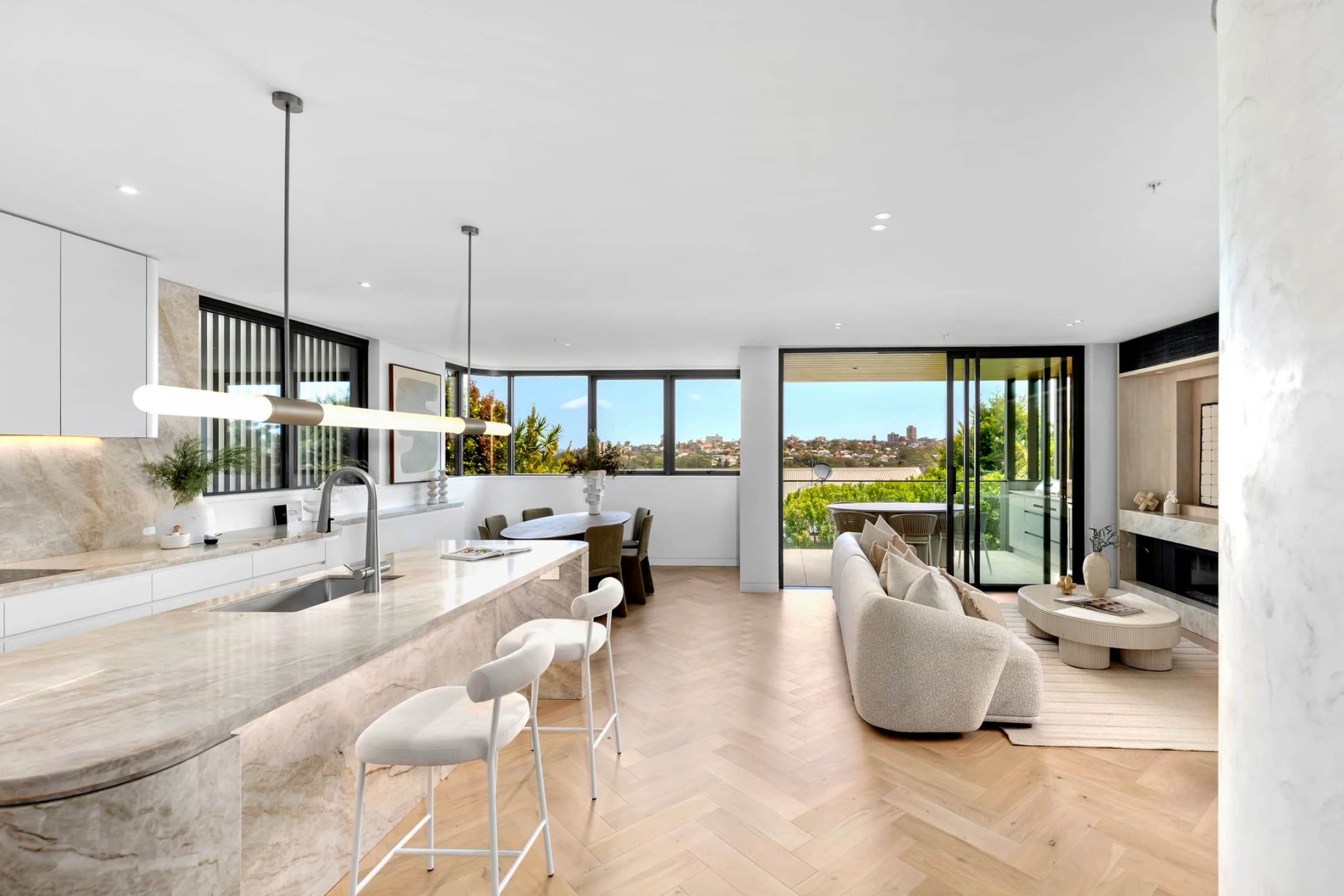 2 / 90 Queenscliff Road, Queenscliff NSW 2096, Queenscliff - Image 1