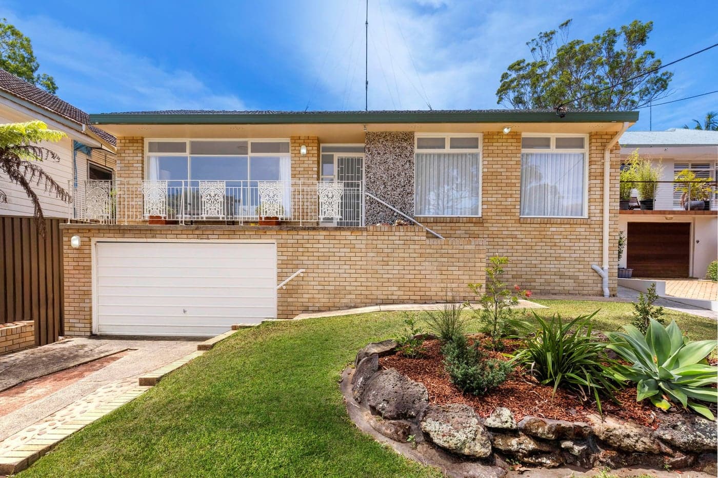 5 Amitaf Avenue, Caringbah South - Image 1