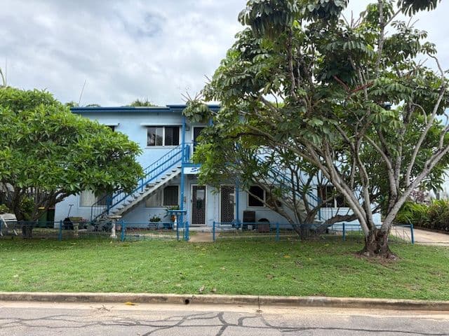 7 Falcon Street, Rowes Bay QLD 4810, Rowes Bay - Image 1