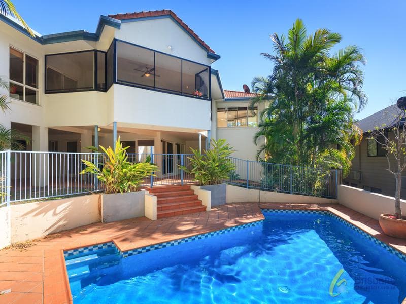28 Carissa Place, Chapel Hill - Image 1