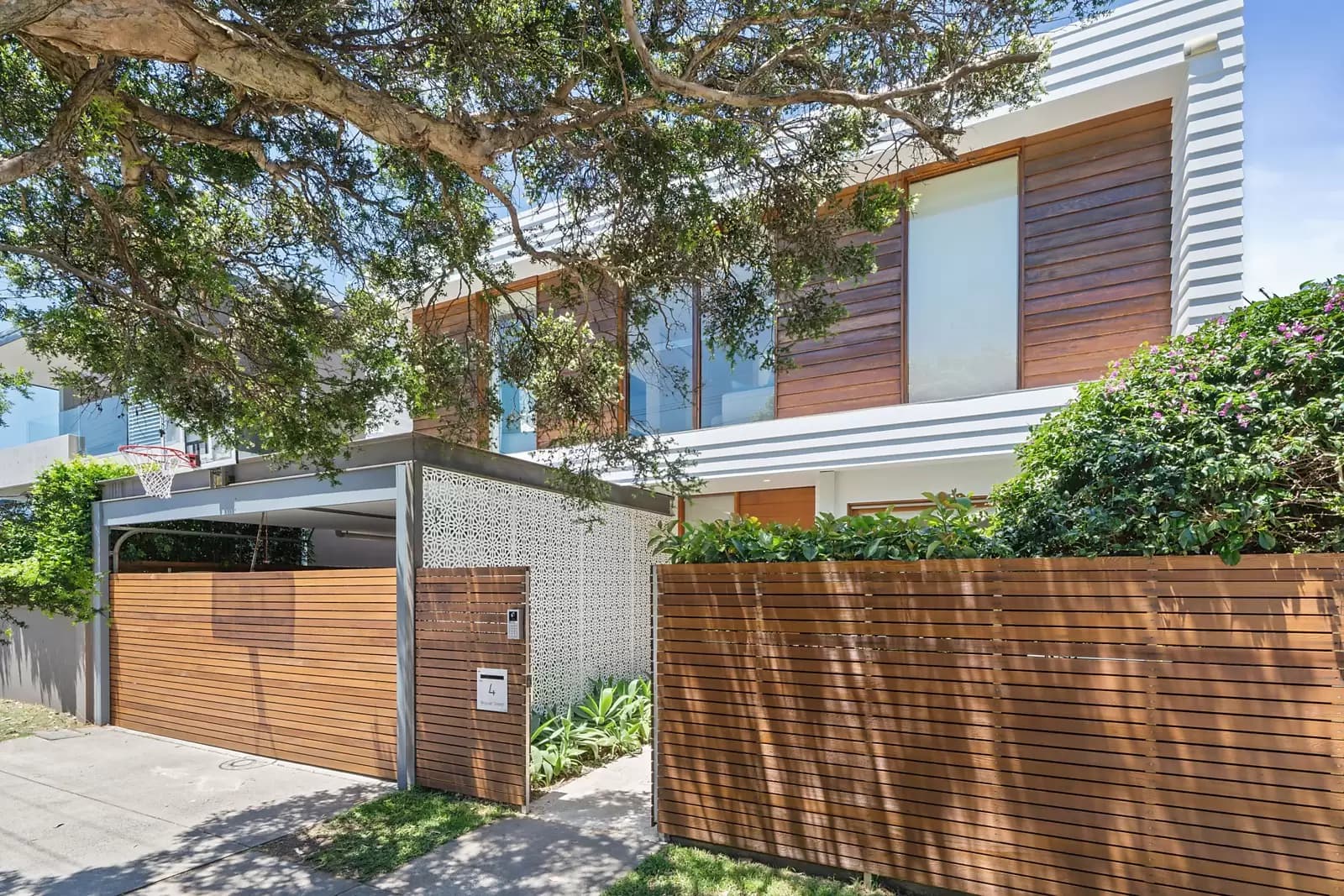 49A Mount Pleasant Avenue, Normanhurst, Normanhurst - Image 1