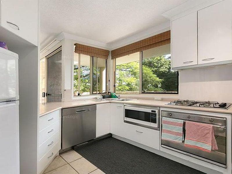 11/127 Central Avenue, Indooroopilly - Image 1