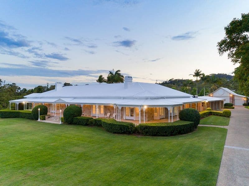 65 Upper Brookfield Road, Brookfield - Image 1
