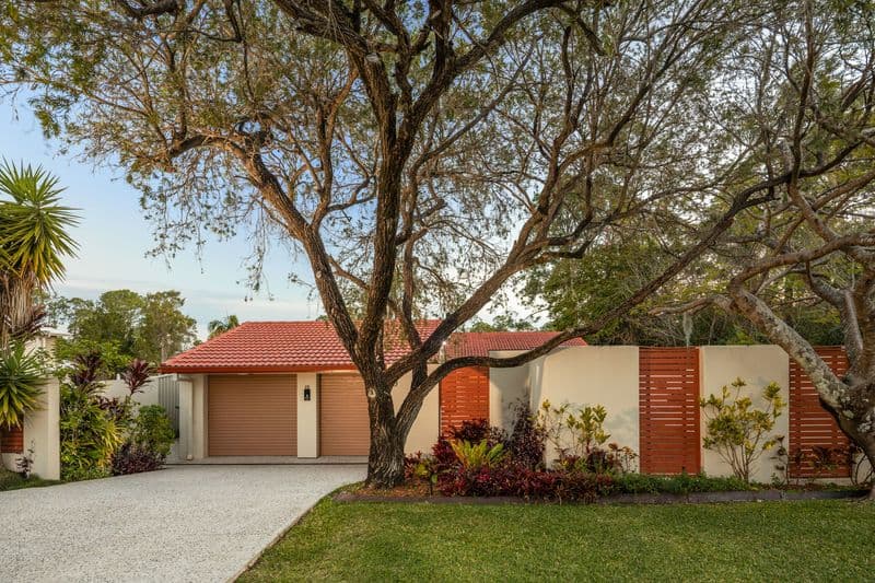 2/25-27 Curlewis Street, Bondi, Kenmore - Image 1