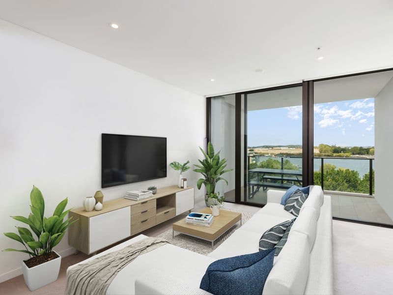10706/320 Macarthur Avenue, Hamilton - Image 1