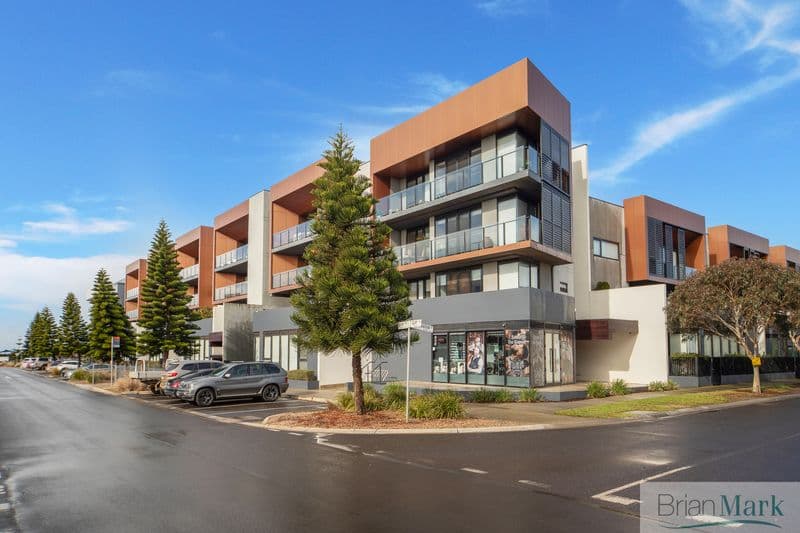 109/50 Catamaran Drive, Werribee South - Image 1