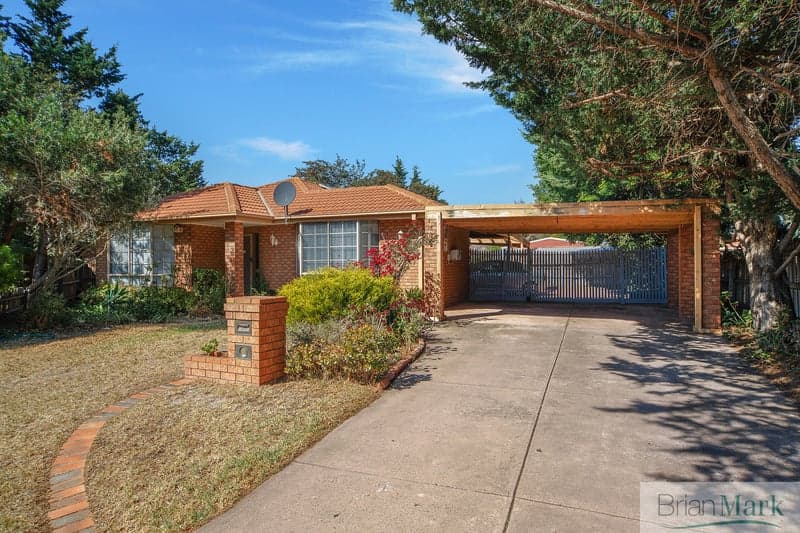 4/1A Moore Street, Bondi, Hoppers Crossing - Image 1