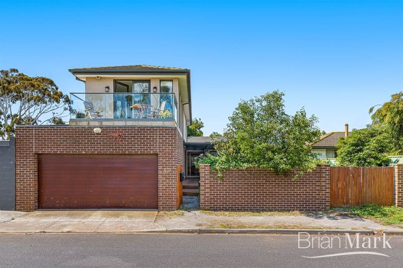 27/1 Cook Road, Werribee South - Image 1