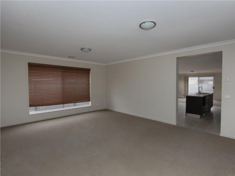 3/3 Ryan Street, Tarneit - Image 1