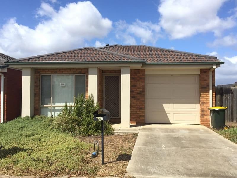 14/61 Fletcher Street, Tamarama, Hoppers Crossing - Image 1