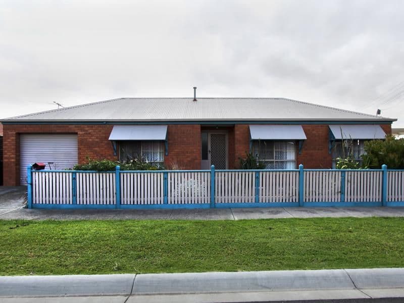 2/1 Protea Court, Hoppers Crossing - Image 1