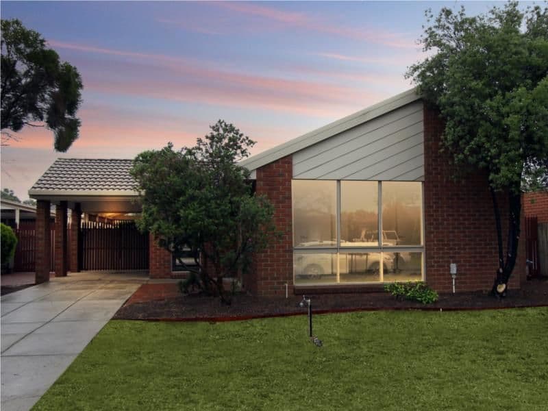 1/18 Chester Street, Woollahra, Hoppers Crossing - Image 1