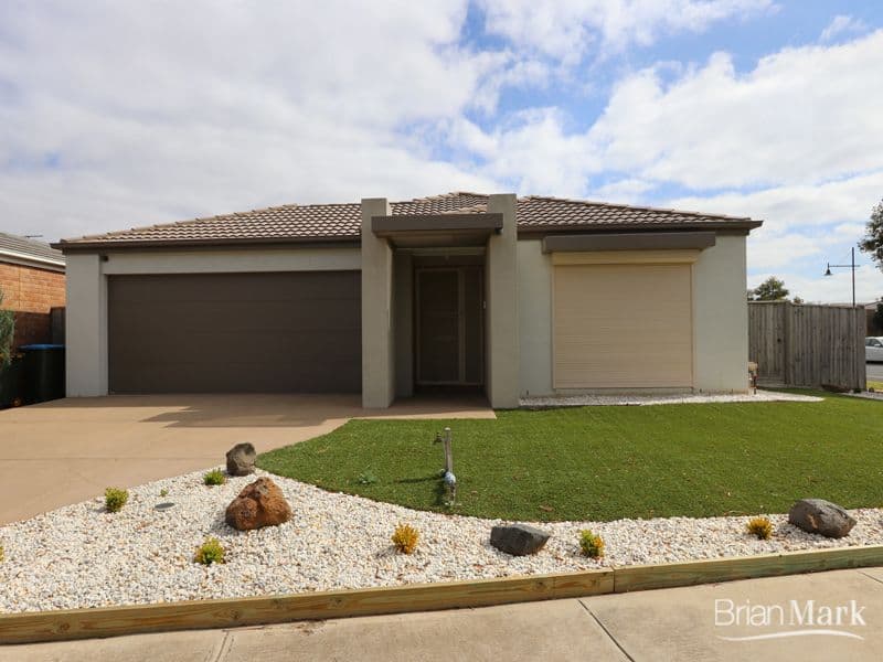 10/33 Kimberley Street, Vaucluse, Tarneit - Image 1