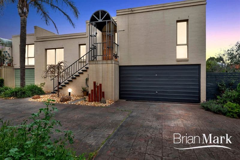 1/20-22 Retreat Place, Werribee - Image 1