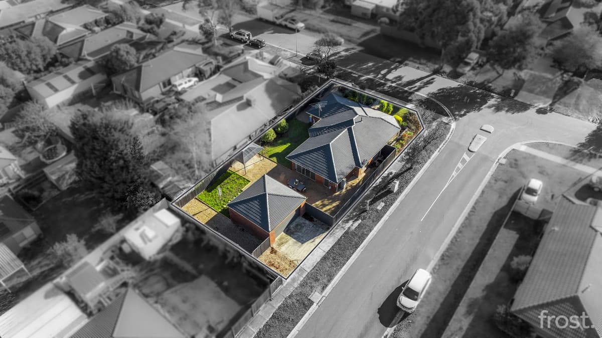 2/38 Keith Street, Clovelly, Wallan - Image 1