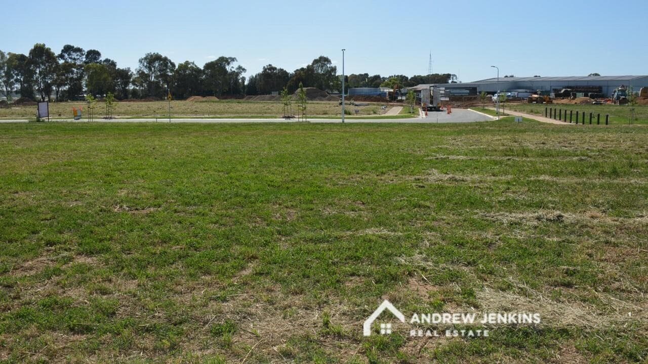 12/225 Darley Road, Randwick, Langwarrin - Image 1